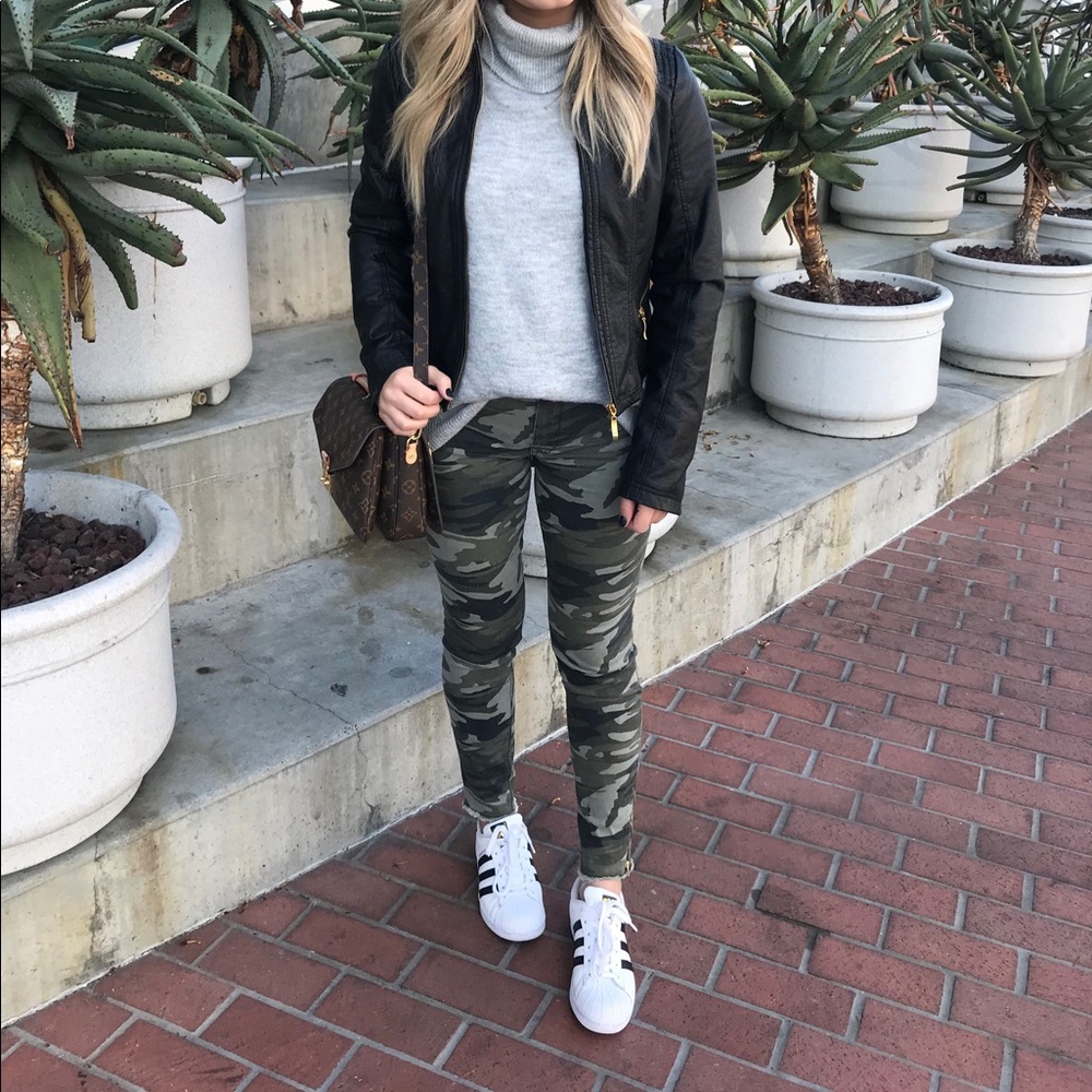 Express Camo pants